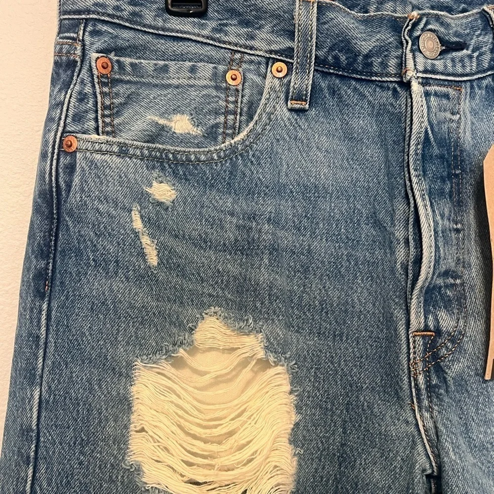 Levi's Men's 501 Original-Fit Button Fly Ripped Denim Jeans SZ 33x32